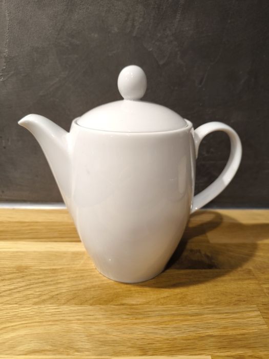 Imbryk ceramiczny biały pojemność ok 1 litr