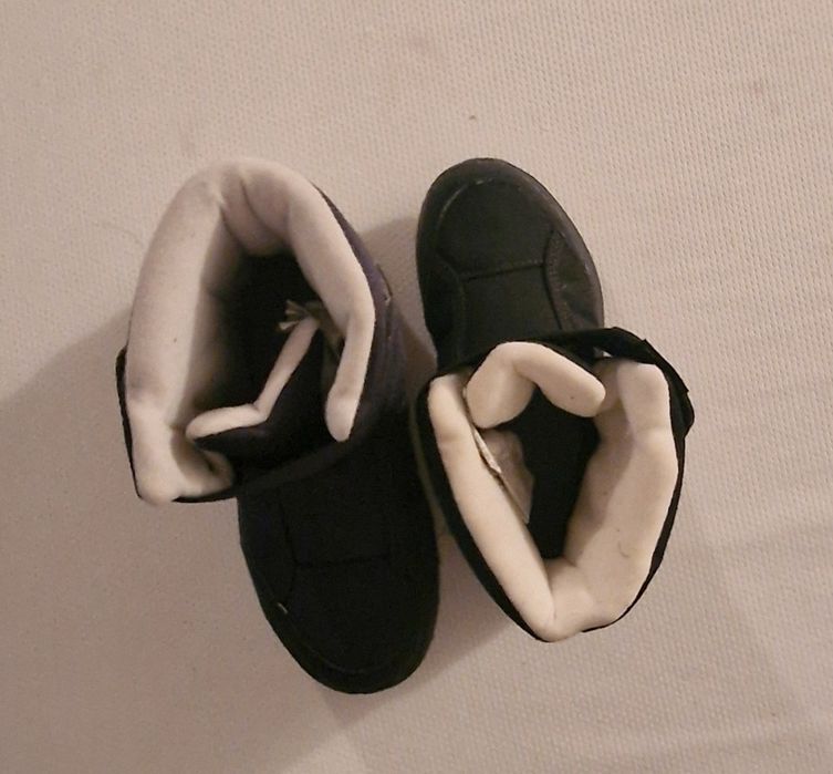 Botas de neve de criança