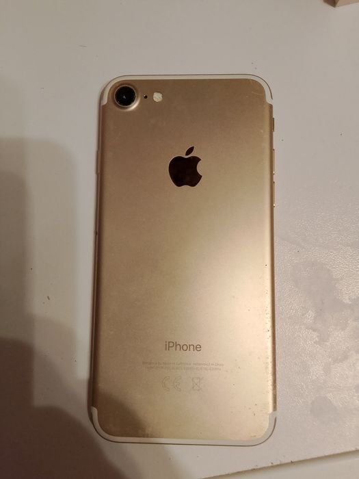 Sprzedam iPhone 7
