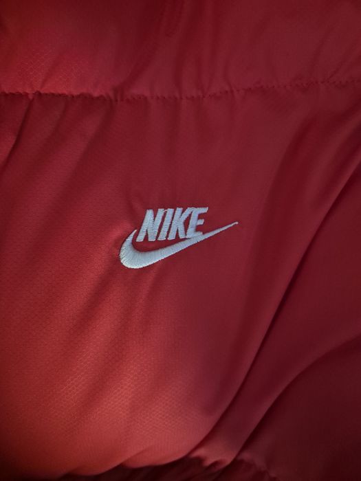 Puchowa kurtka Nike