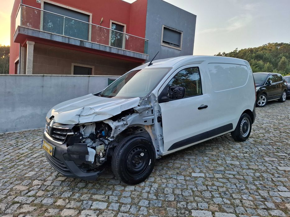 RENAULT EXPRESS 1.5 BLUE DCI ADVANCE NACIONAL DE 2022 (COM IVA DEDUTIVEL INCLUIDO)