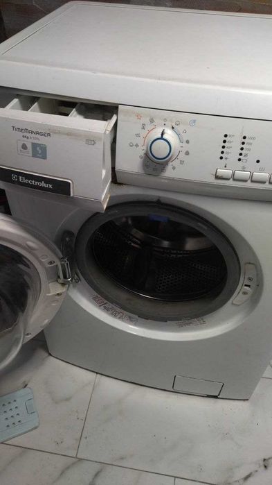 Пральна машина Elektrolux бу стиралка