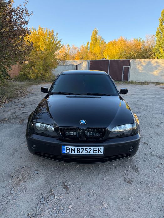 BMW E46 318i.