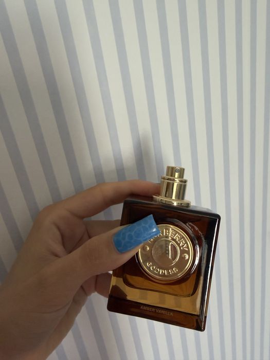 Burberry goddess amber vanila