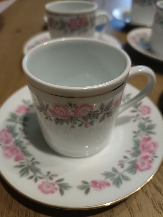 Conjunto de chávena para café