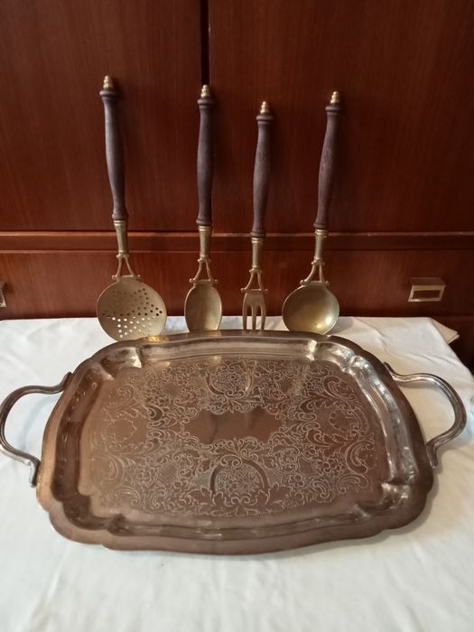 Продам красивые столовые приборы