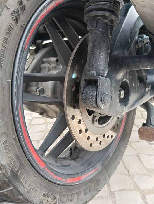 Vendo Honda Forza 350, de 2021, com 34000 km