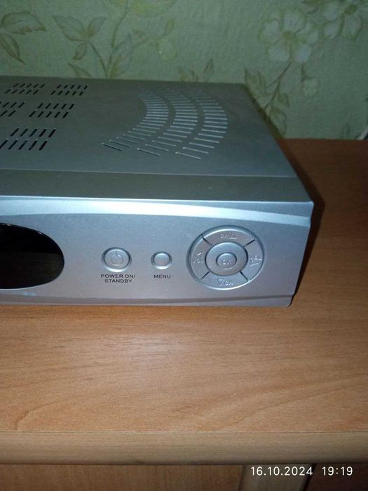 Супутниковий тюнер Star track 550D SUPER PLUS