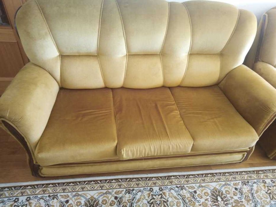 Sofá cama de 3 lugares e 2 poltronas