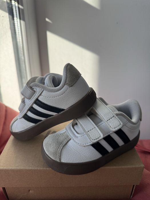 Кросівки adidas simba адідас 21р