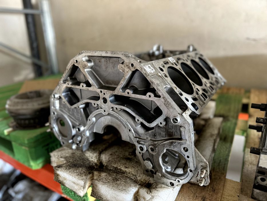 BMW Блок Циліндрів N63B44B
