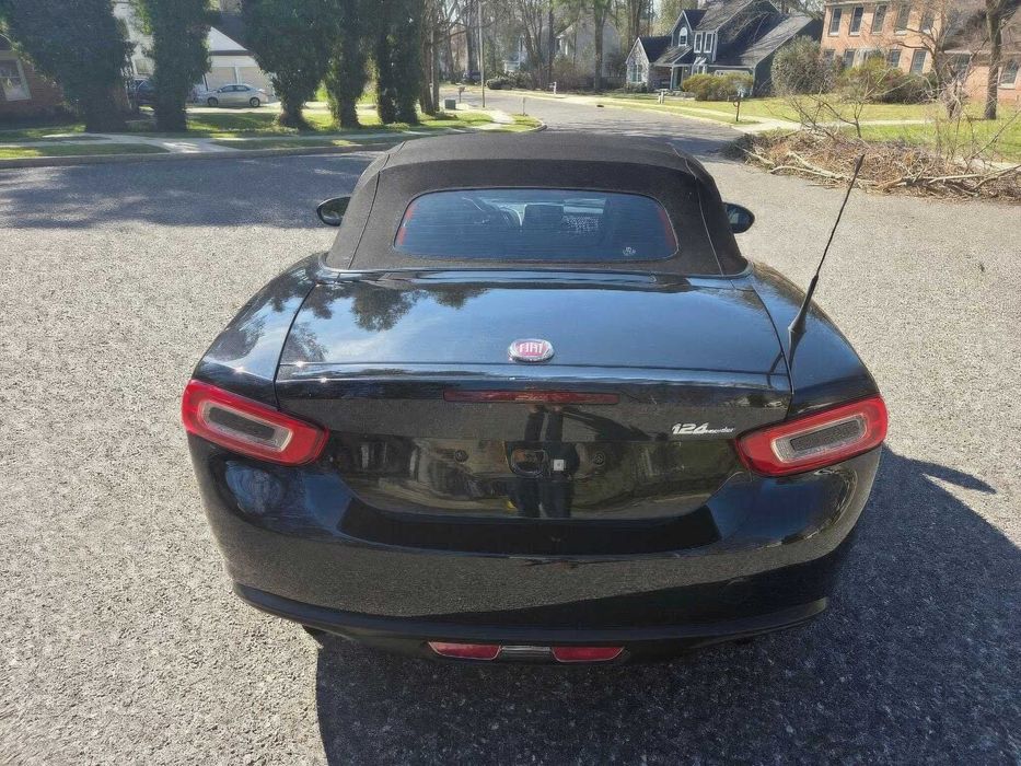 FIAT 124 Spider      2017