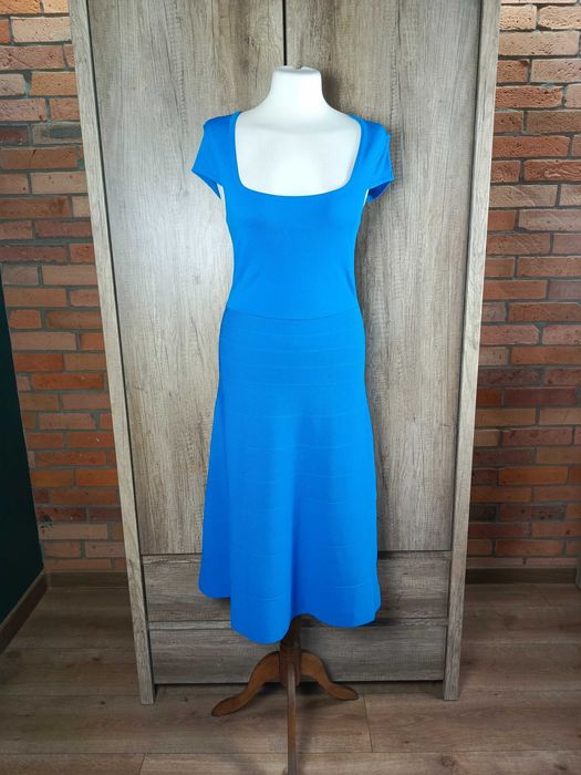 Sukienka rozkloszowana midi Sosandar M