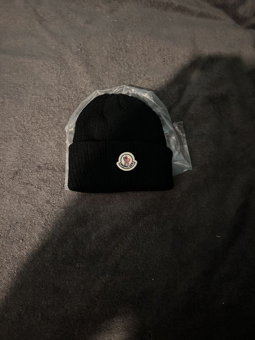 Czapka moncler czarna