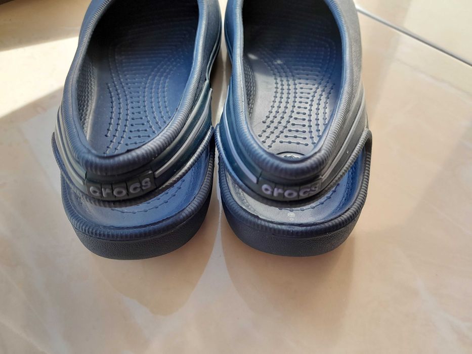 Кроксы пляжные для девочки, размер 30, фирмы Crocs