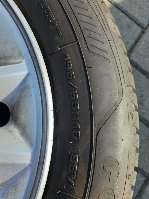 hyundai i30 12-17r koła alufelgi komplet 195/65/R15 good year
