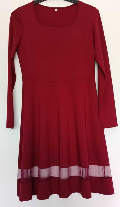 Vestido bordeaux manga comprida com detalhe em tule - S