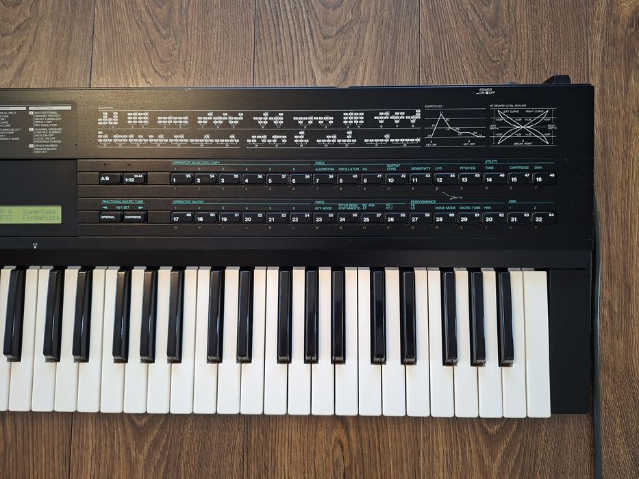 YAMAHA DX 7 II FD ponadczasowa legenda
