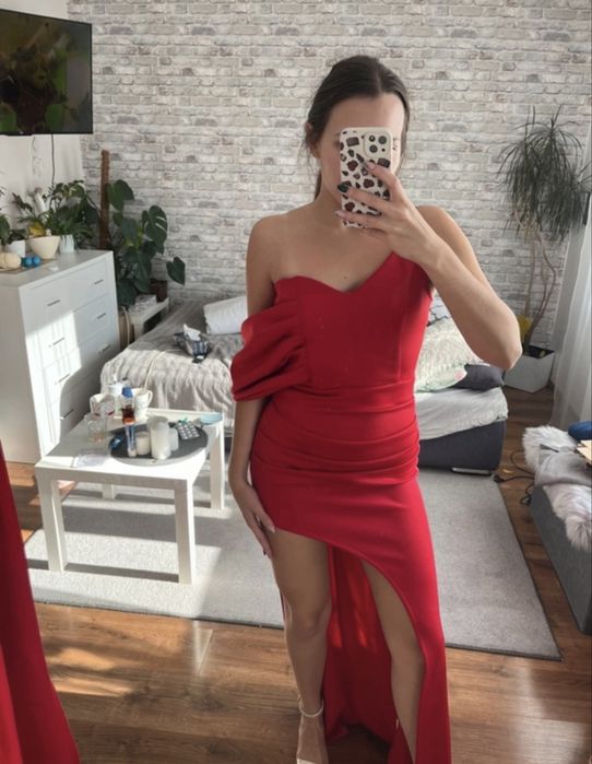 Czerwona sukienka S/M nowa