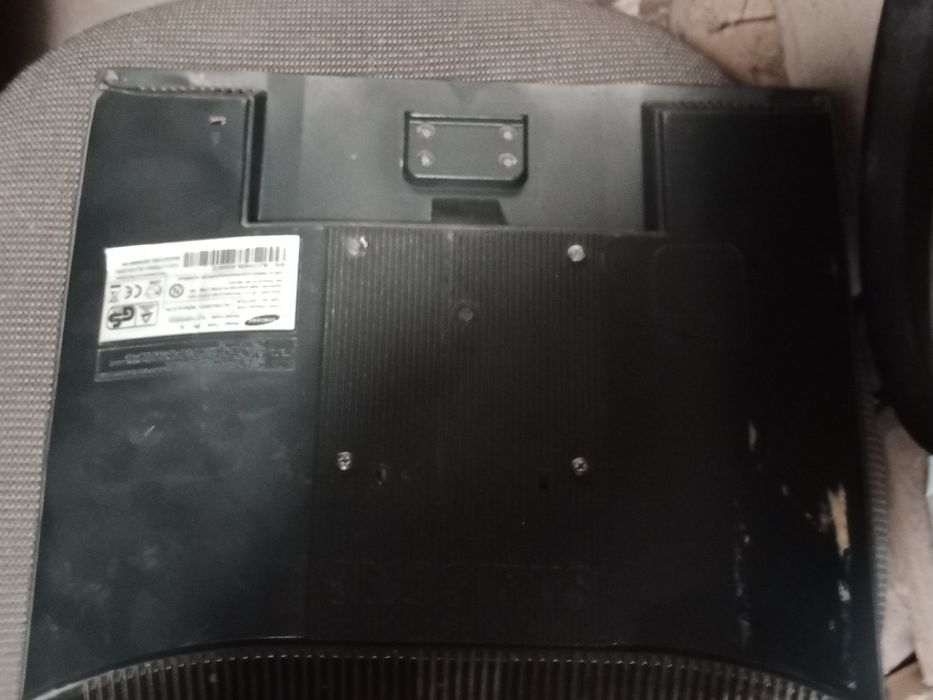 Монітор Samsung 710 N