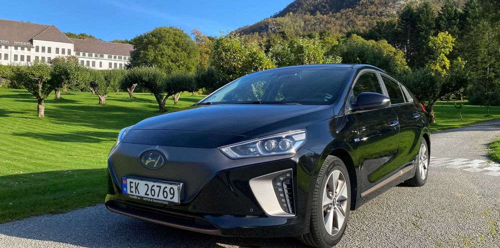 Hyundai IONIQ 2017 Без ДТП, максимальна комплектація, з Норвегії