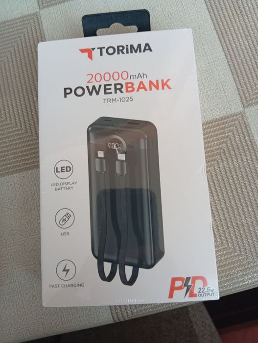 Продам павер банк,новий запакований. Брала за 2000 віддам 1700.