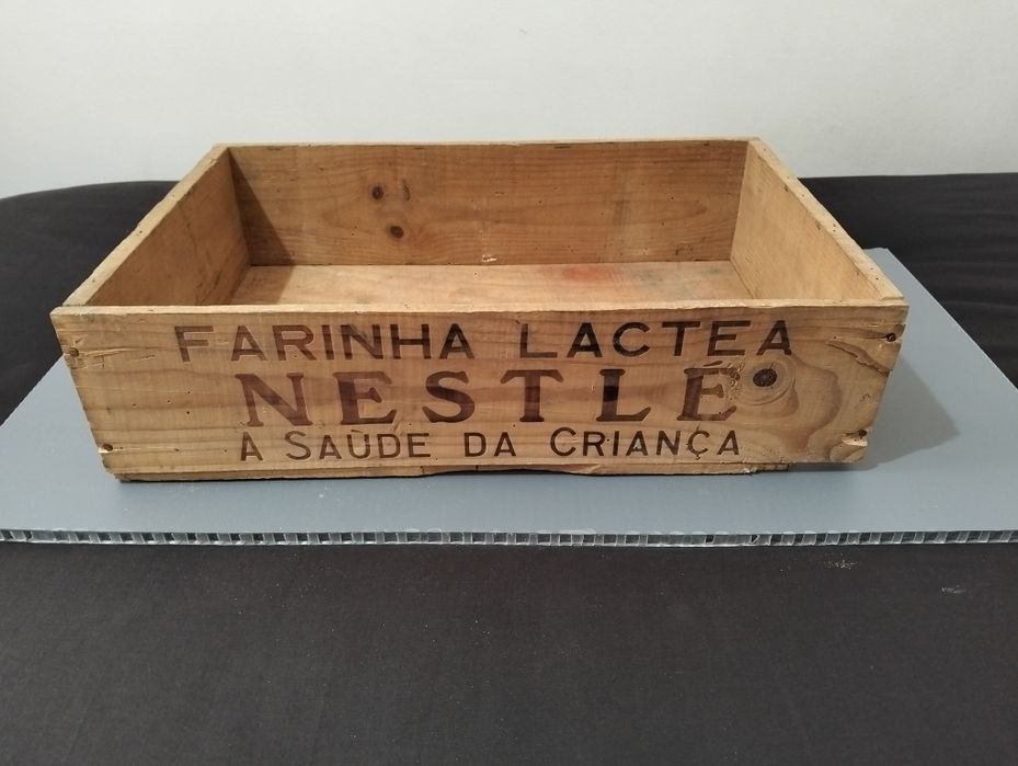 Caixa antiga madeira