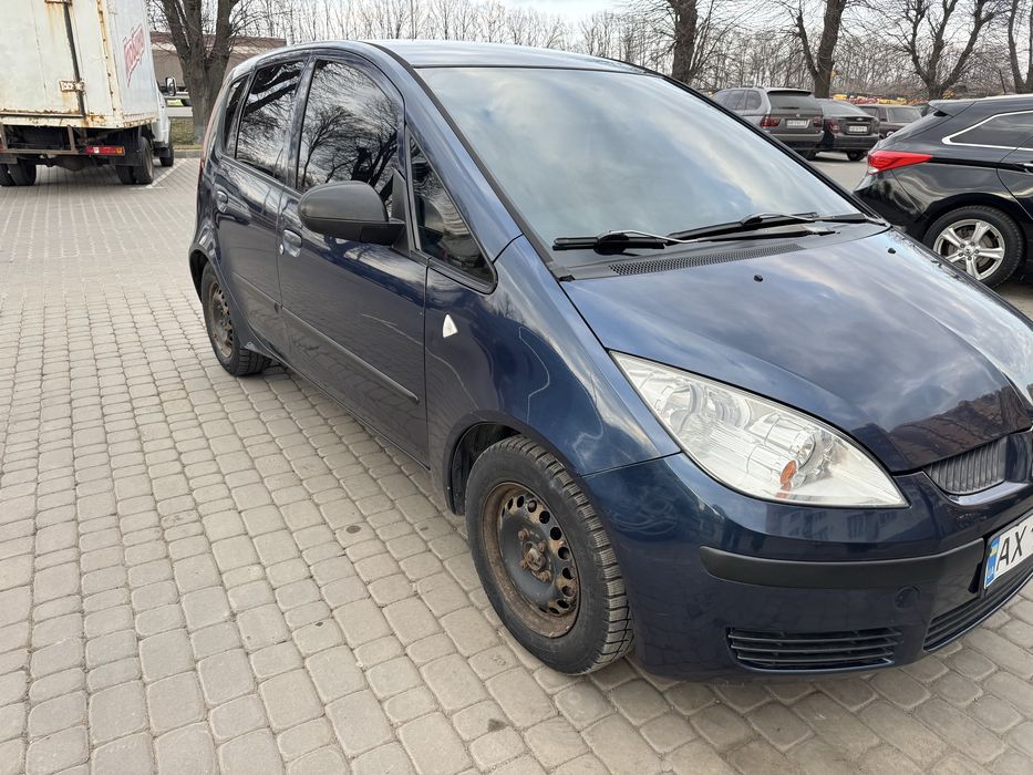 Мітсубісі кольт 2005р
