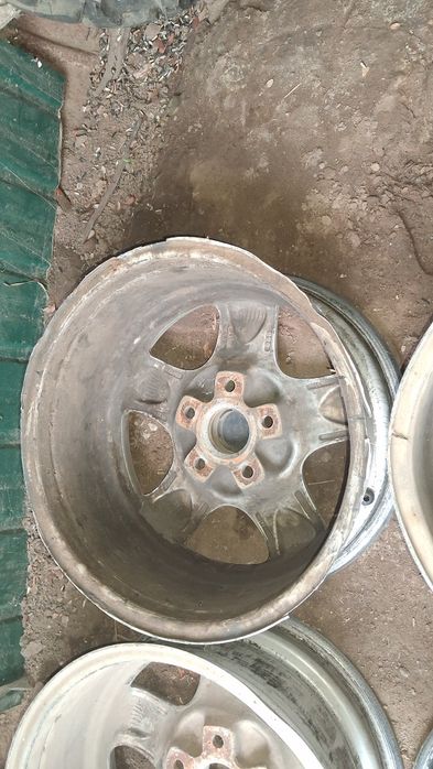 Диски GTR r15 5/112 стояли на Audi 100
