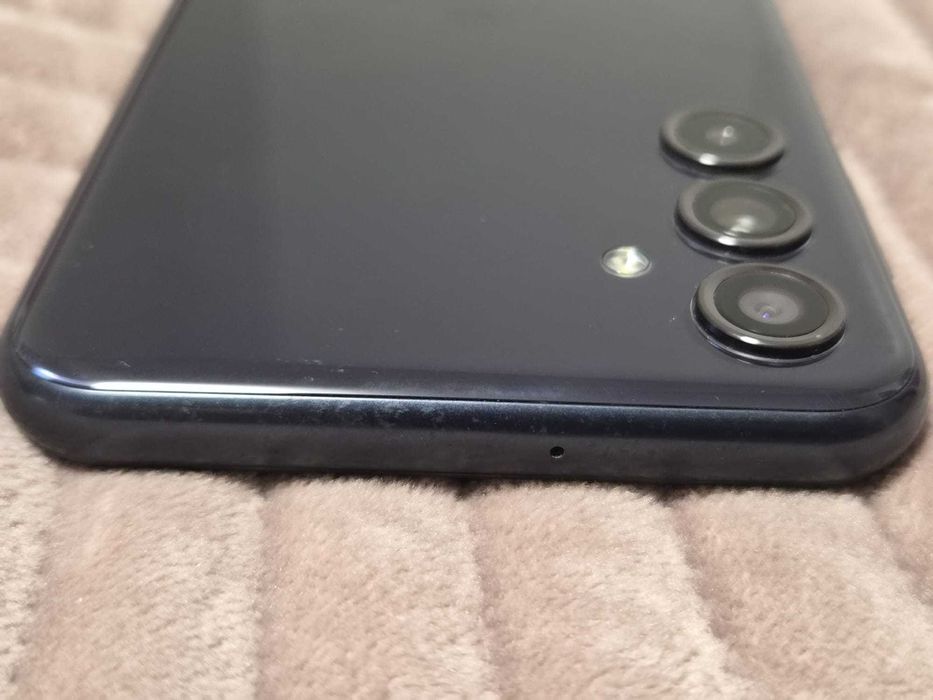Samsung Galaxy M34 5G 6/128 stan bardzo dobry