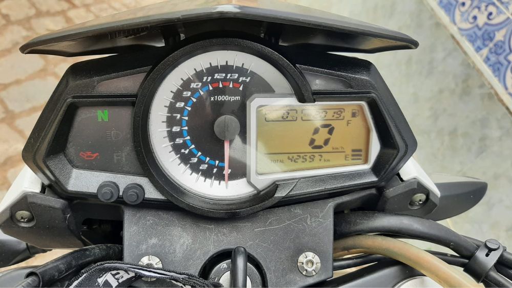 Vendo ou troco benelli 302  2015