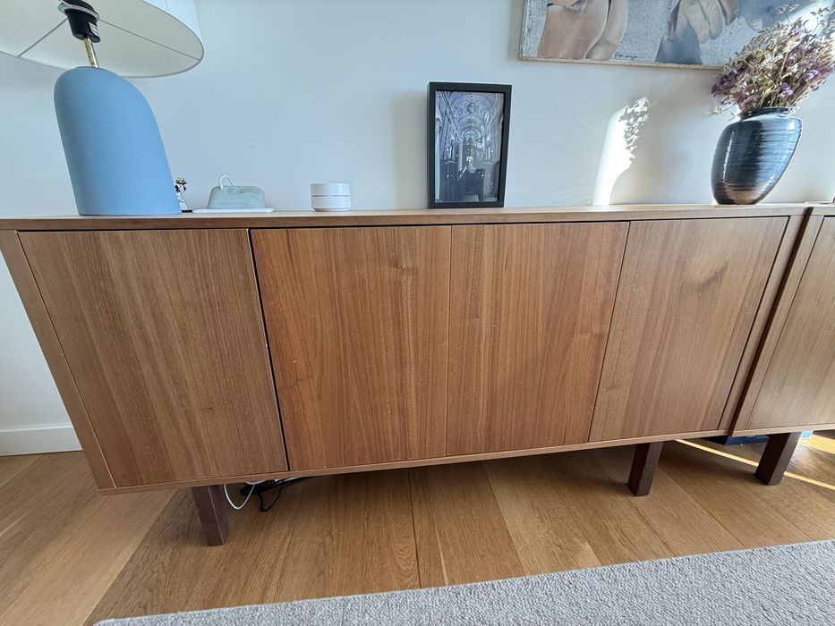 Vende-se Conjunto de 2 Aparadores IKEA STOCKHOLM - Acabamento em Nogueira
