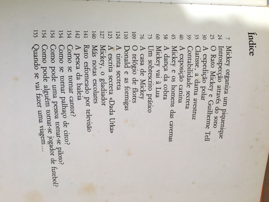 Livro o Rato Mickey e o Pato Donald 1975
