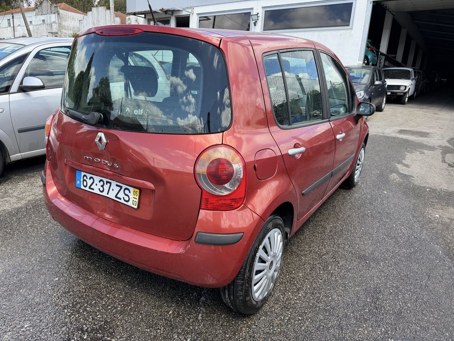 Renault Modus 1.2i 75CV