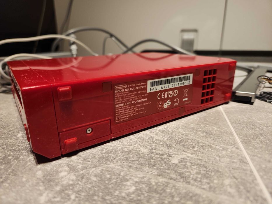 Nintendo Wii Red