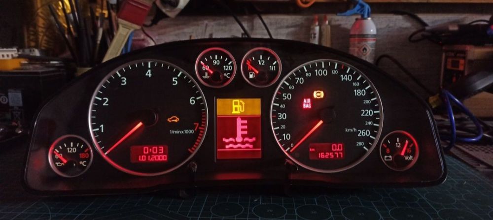 Панель приборка щиток Magnetti Marelli. Заміна проблемної панелі Ауді