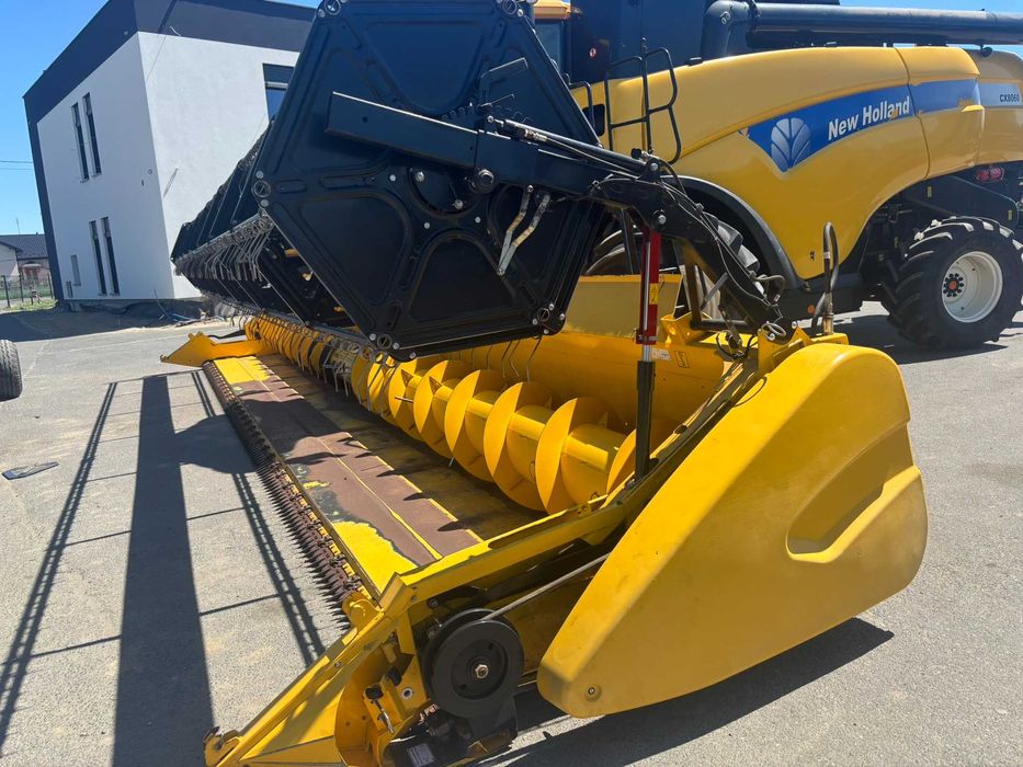 Heder z wózkiem New Holland Varifeed 35V