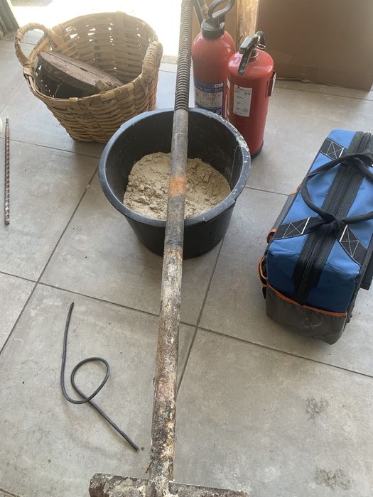 Vendo prensa de vinho antiga