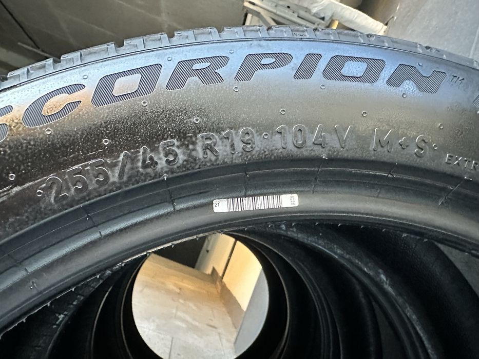 Pirelli Scorpion MS в размере 255/45 R19 104V XL M+S