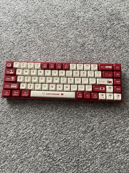 Продам клавіатуру Ajazz ak680