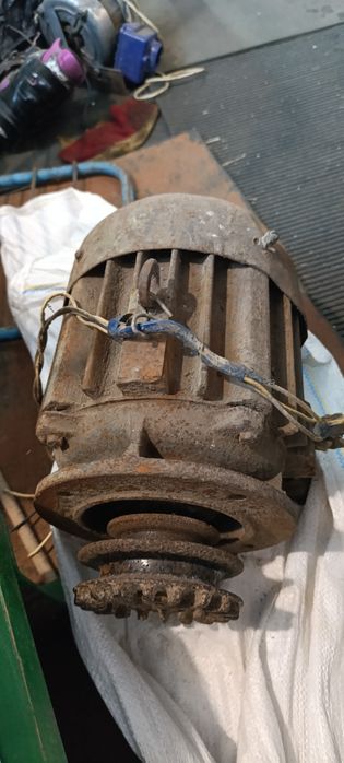 Електродвигунвигун 4 кв