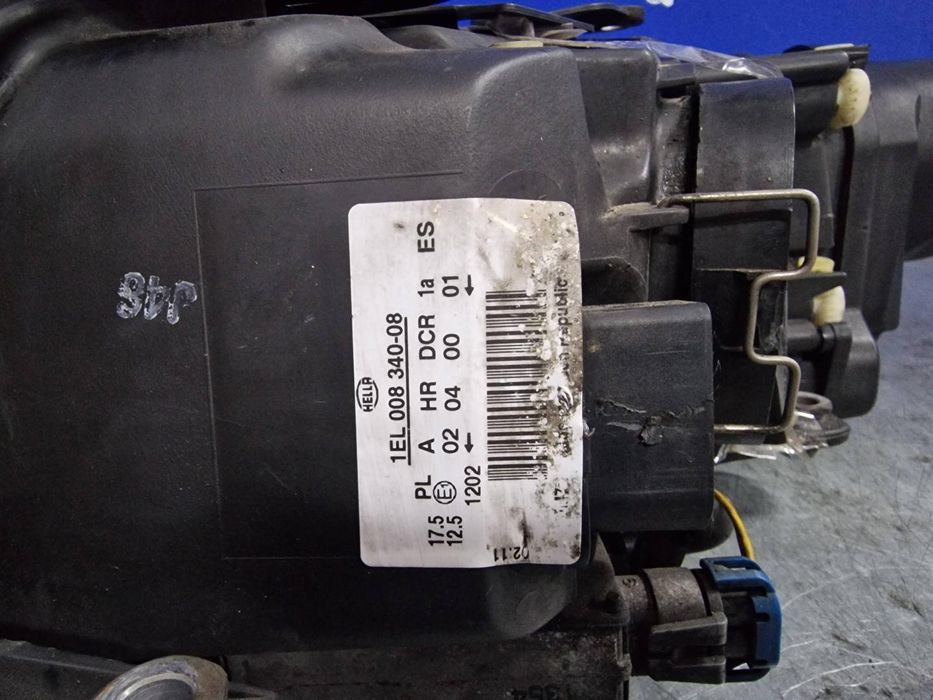 Farol Direito Volkswagen Passat Berlina 3B3