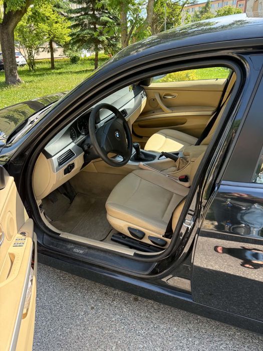 BMW E90 2.0 benzyna 318I