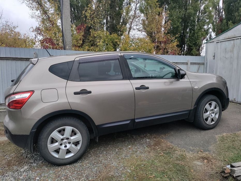 Продаю авто Nissan Qashqai 2012