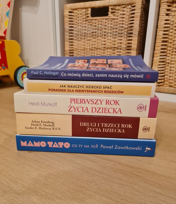 Zestaw książek pierwszy rok życia i inne poradniki o niemowlętach