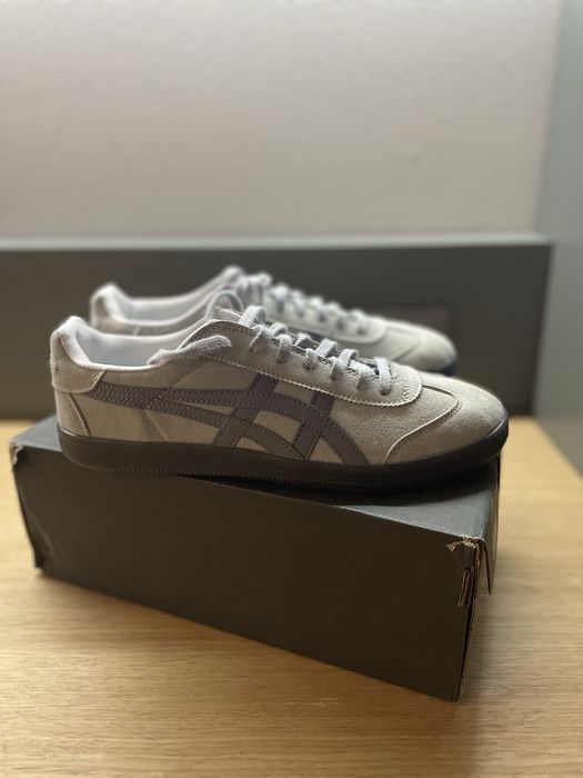 Новые мужские кроссовки Asics замшевые