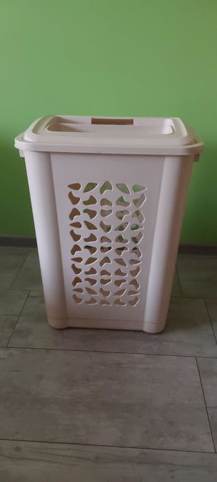 Kosz na pranie beżowy