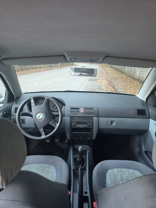 Skoda Fabia 1.4 MPI | 170.000km | Mecânica em Dia (Revisto)
