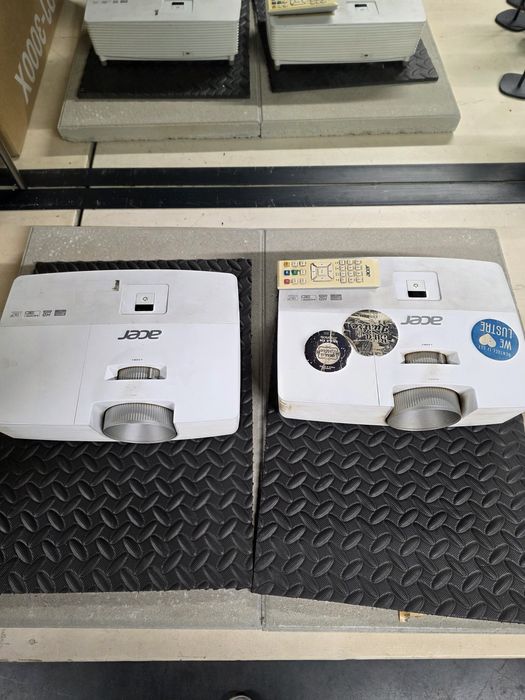 2 Video projector Acer H5380BD Dlp