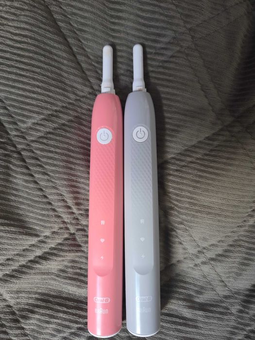 Szczoteczka OralB Pulsonic 2000
